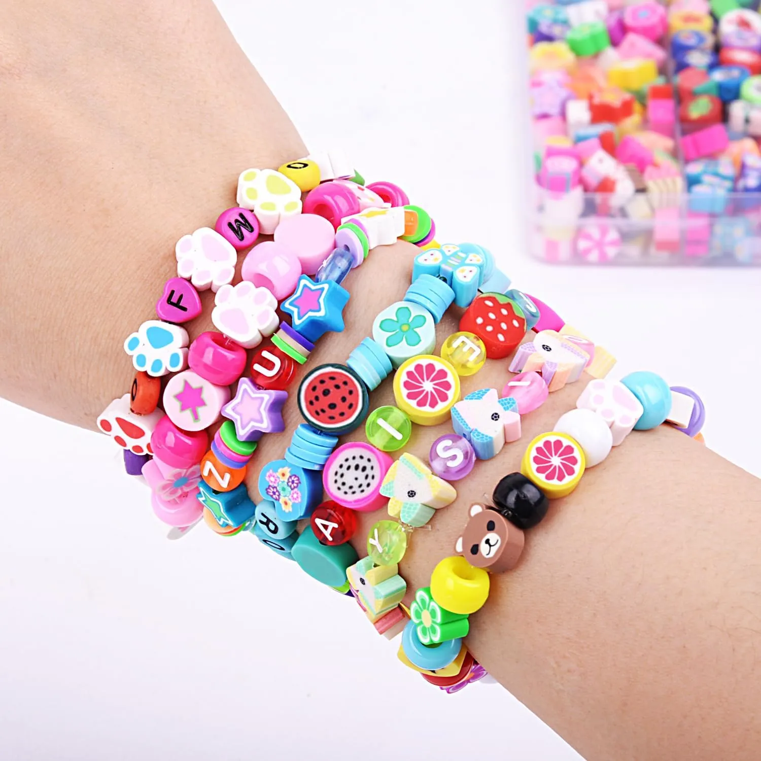 1000PCS Polymer Clay Beads Bracelet Making kit, 24 Style Cute Fun Beads Fruit Flower Animal Cake Butterfly Heart Beads Charms for Jewelry Necklace Earring Making DIY Accessories for Women Girls