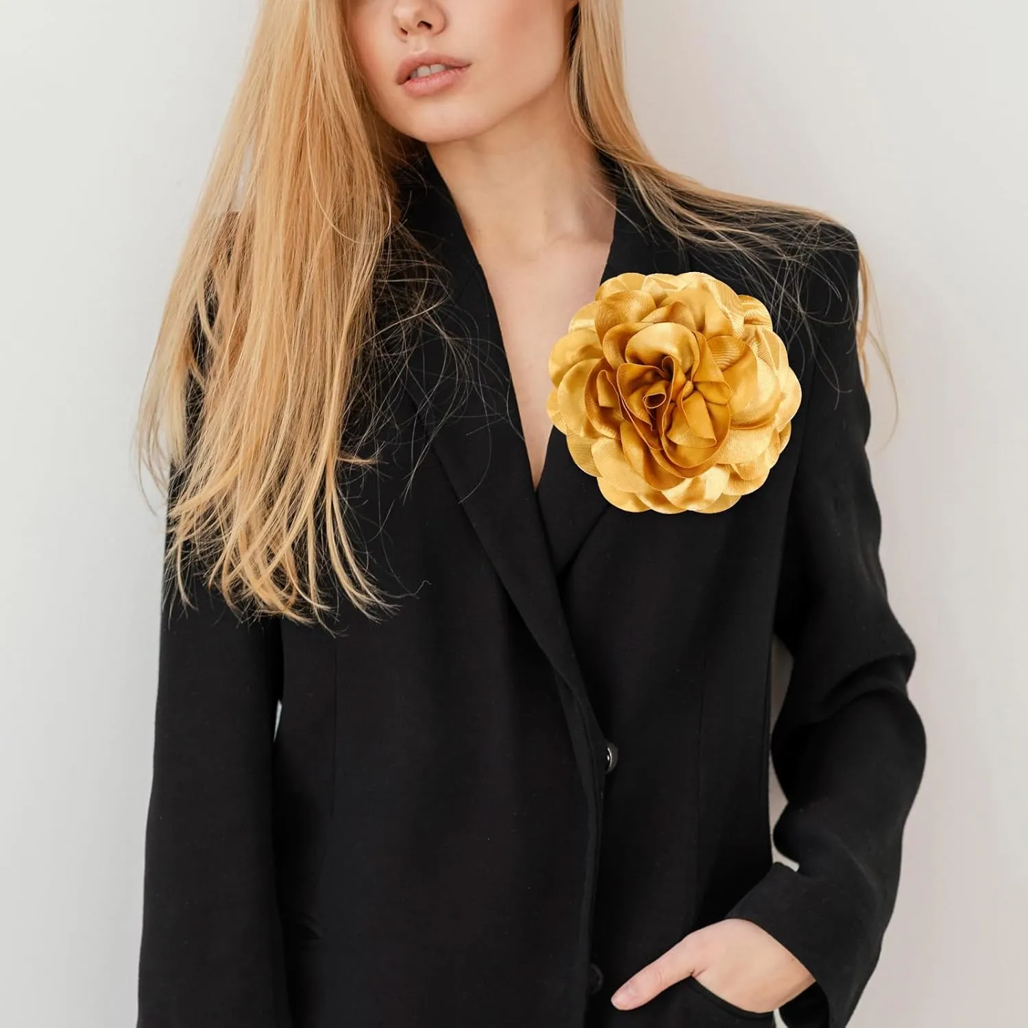 Big Flower Dainty Satin Fabric Rose Flower Brooches Large Rose Flowers Satin Lapel Brooches for Women Wedding Dinner Party Decoration 7.48 Inches