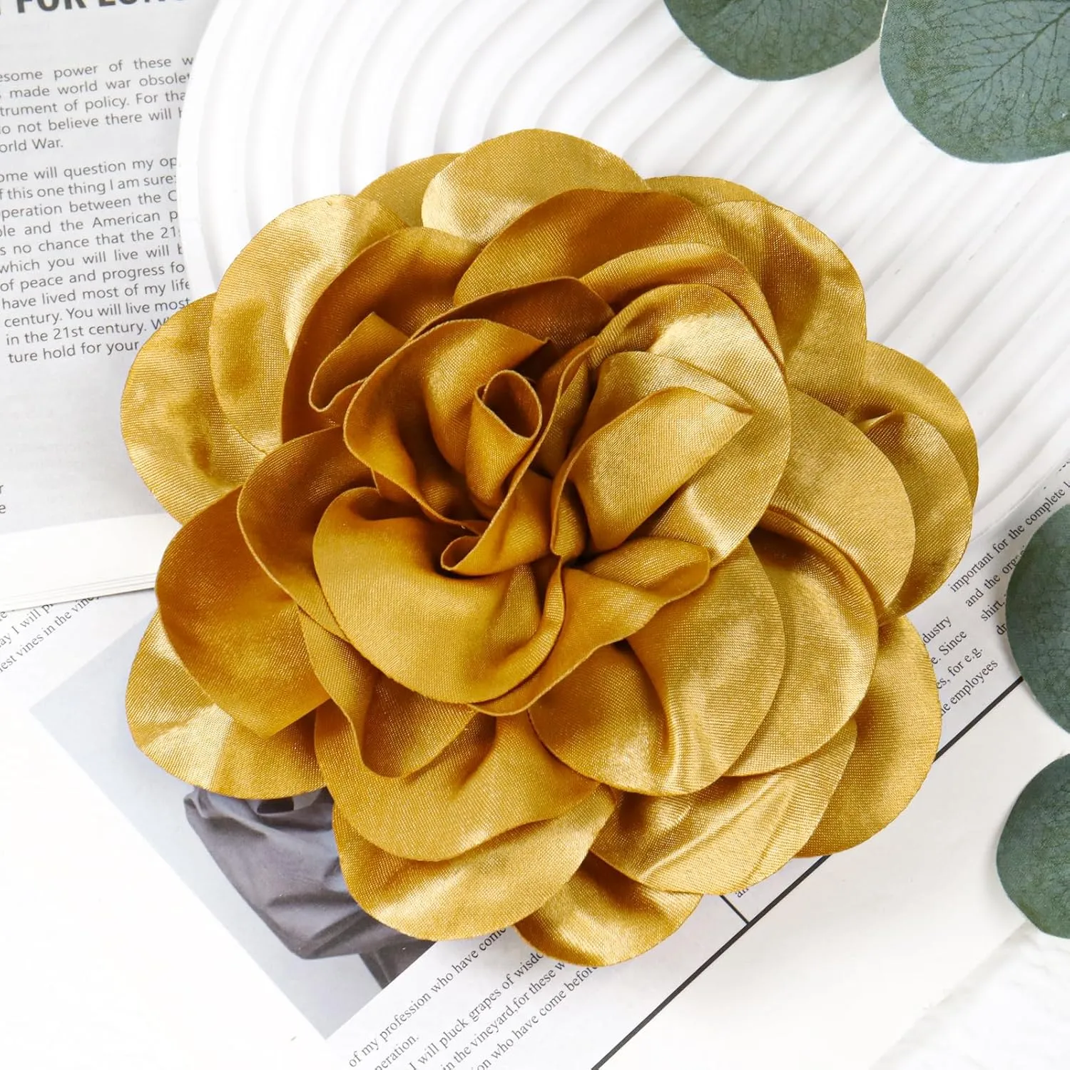 Big Flower Dainty Satin Fabric Rose Flower Brooches Large Rose Flowers Satin Lapel Brooches for Women Wedding Dinner Party Decoration 7.48 Inches