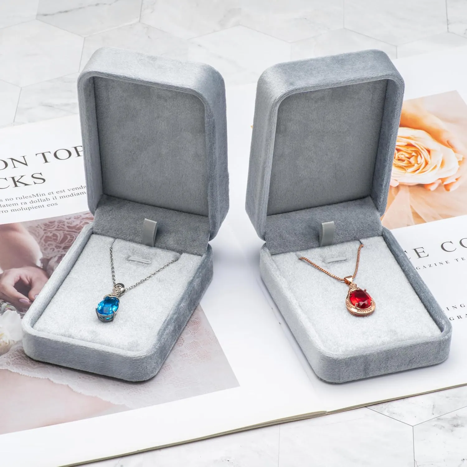 Classic Velvet Jewelry Gift Box Case for Necklace Pendant (Grey)