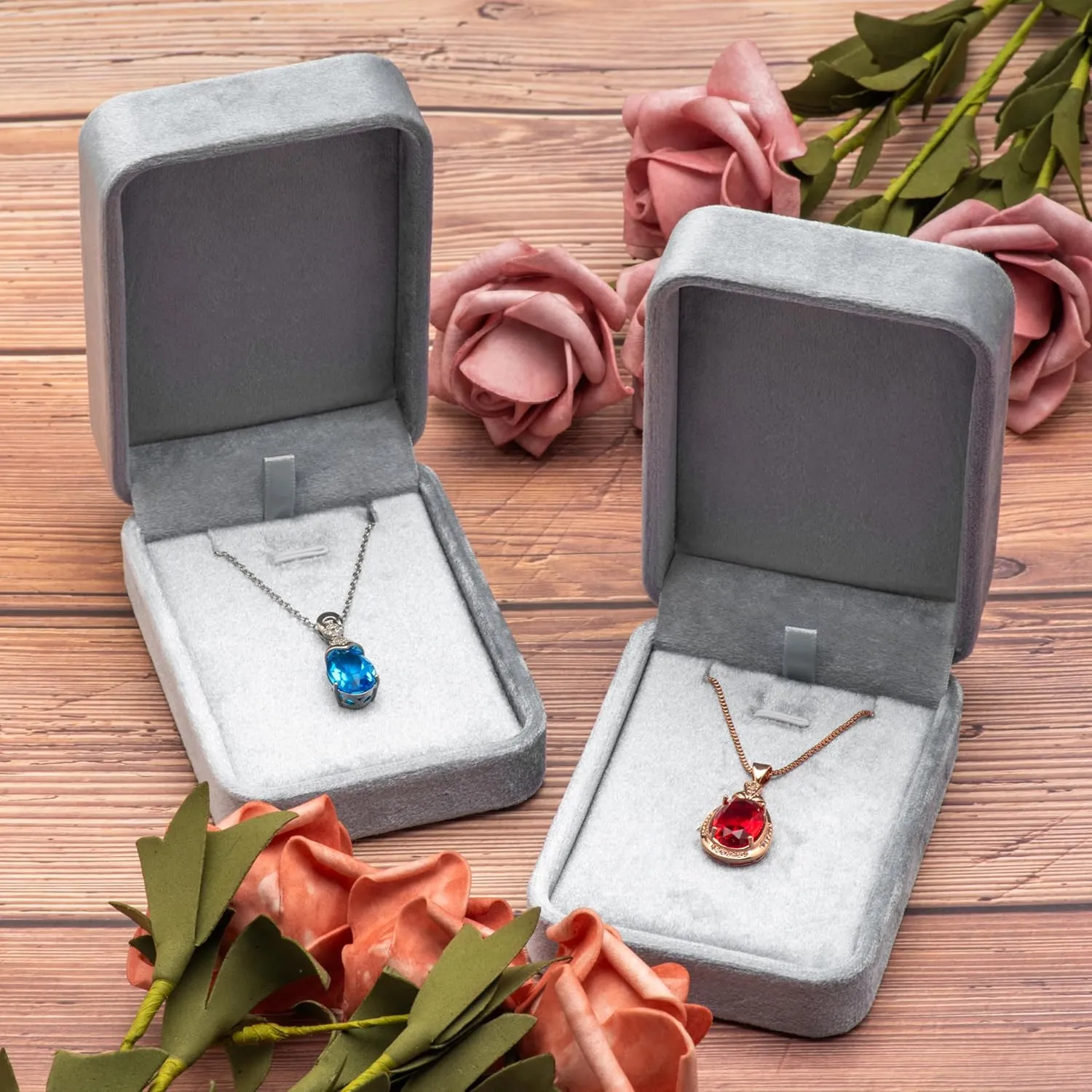 Classic Velvet Jewelry Gift Box Case for Necklace Pendant (Grey)