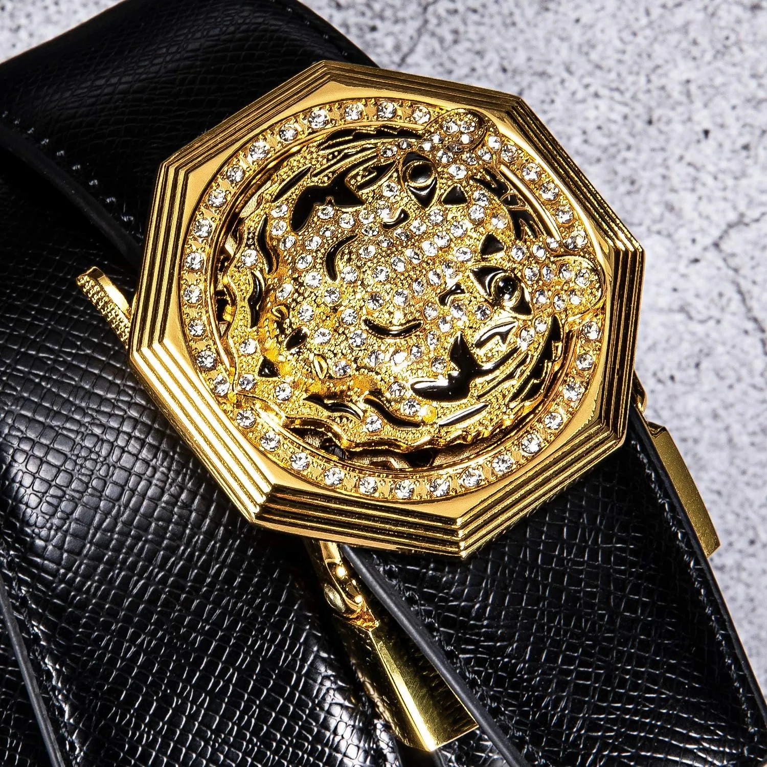 Dubulle Men's Ratchet Belt Gold/Black/Red/Green/Blue/White Automatic Buckle Business Casual Belt Gift - Adjustable Fit