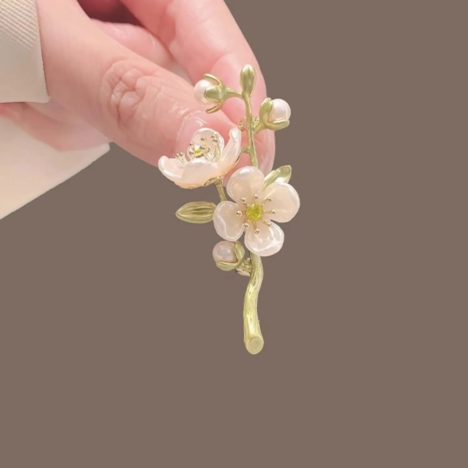 Elegant Flower Brooch for Women, Vintage Premium Enamel Boutonniere, Coat and Suit Pendant Necklace, Jasmine Magnolia Lily Osmanthus Designs
