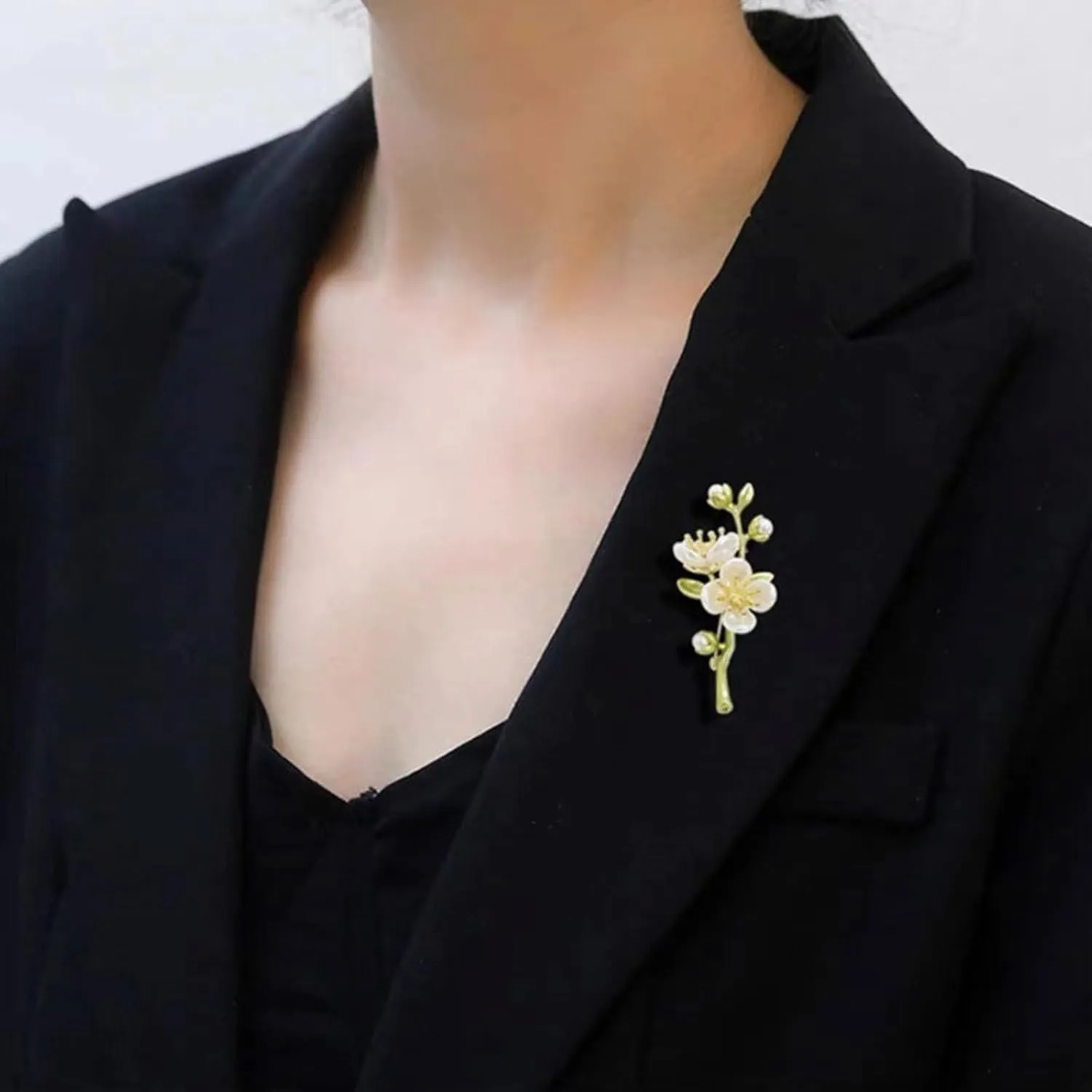 Elegant Flower Brooch for Women, Vintage Premium Enamel Boutonniere, Coat and Suit Pendant Necklace, Jasmine Magnolia Lily Osmanthus Designs