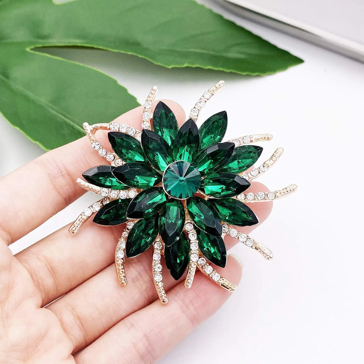 LAXPICOL Vintage Women's Austrian Crystal Elegant Flower Brooch Poppy Brooch Wreath Wedding Broach Pin