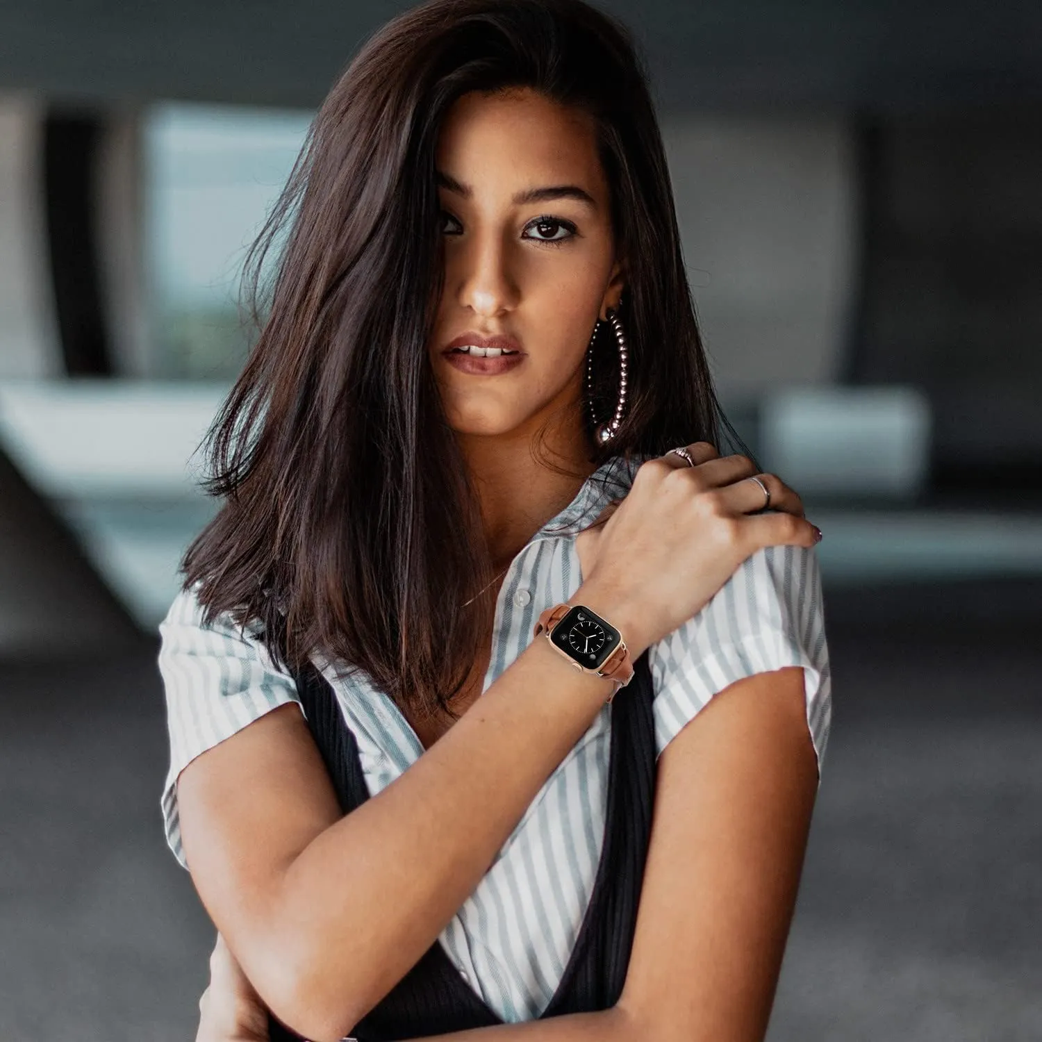 Minyee Leather Band Compatible with Apple Watch Bands 38/40/41/42/44/45/46/49mm Women, Slim Double Knotted Fasten with Rivet Dressy Strap for iWatch Series 10 9 Ultra SE 8 7 6 5 4 3 2 1, Light Brown