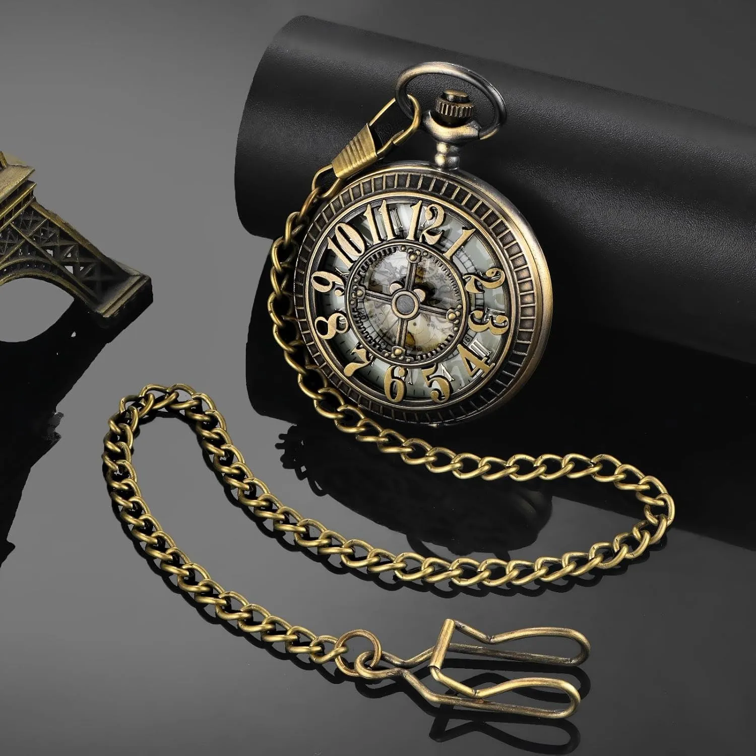 Vintage Roman Numerals Scale Quartz Pocket Watch with Chain for Xmas Fathers Day Gift